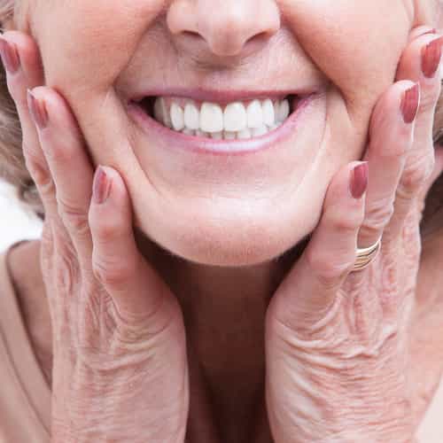 Prótesis dentales asequibles: México vs. EE. UU.: Guía de costos, calidad y cuidados